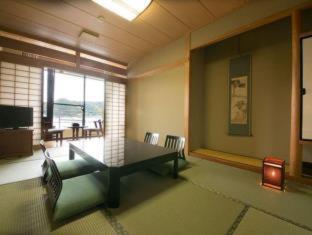Matsuura Hotel Saiki Bilik gambar